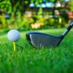 Golf Abschlag mit Driver (depositphotos.com)