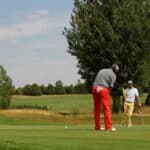 Tipps von Profis können Anfänger beim Golflernen helfen