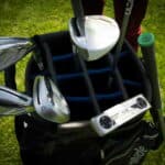 Anordnung der Golfschläger im Golfbag
