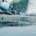 Alte Golfbälle sollten ausgetauscht werden, wenn sie verformt sind