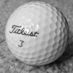 336 Einkerbungen hat ein Standard-Golfball