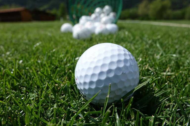 Gute Golfbälle müssen nicht sehr teuer sein