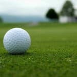 Gute Golfbälle können für eine bessere Leistung sorgen