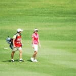 Die richtige Kleidung ist für den Golfsport für Damen und Herren wichtig