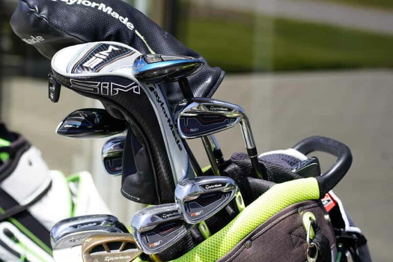 Der richtige Golfschläger für den speziellen Abschlag wählen