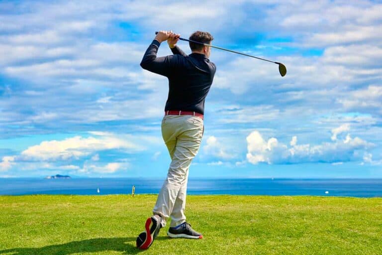 Der perfekte Golfschwung (depositphotos.com)